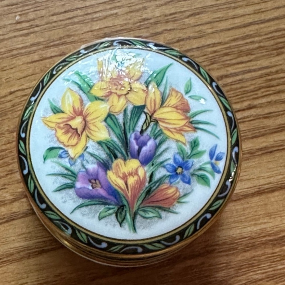 Vintage Small Ayshford Trinket Box Spring Flowers Bone China, England, EUC